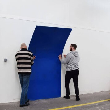 Plaque  PVC  bleue rigide brillante pour r nover vos murs 