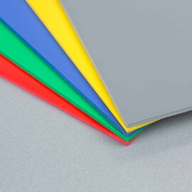 Plaques PVC couleur pour rénovation cloisons 