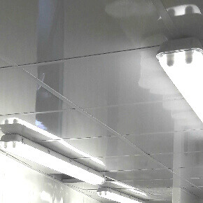 Dalle de faux plafond - Tonga 22 mm - Bords A (droits) - NOIR - 600 MM x  600 MM