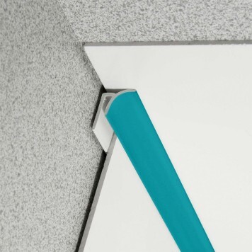 Congé d'angle interne bleu vibrance pour plaques PVC épaisseur 2-3 mm en situation