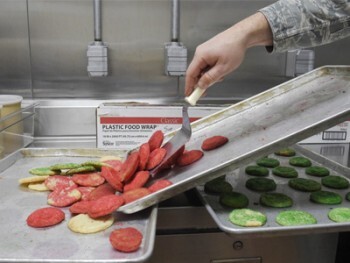preparation de biscuit en cuisine