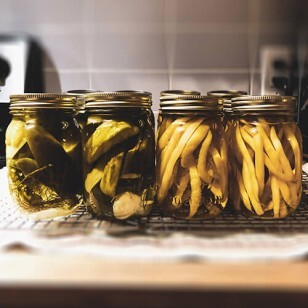 Bocaux de légumes stérilisés