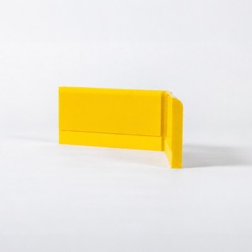 Angle externe pour Plinthe Polyéthylène jaune tranche