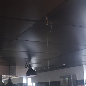Dalle faux plafond 600 x 600 noire 5 mm mate lavable