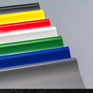 Congés d'angle PVC en différents coloris