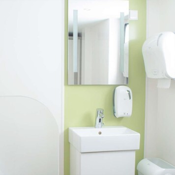 Panneau mural décoratif intérieur PVC Satiné Vert "Orchard" Altro Whiterock Satins pour salle de bains 4
