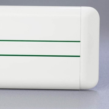 parechoc-PVC-vue-de-face-avec-embout-cache-vis-vert