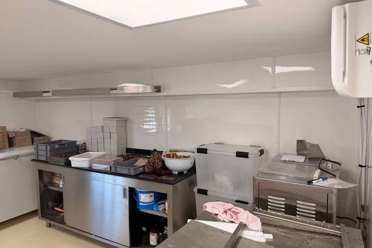 Laboratoire de chocolaterie rénové 2