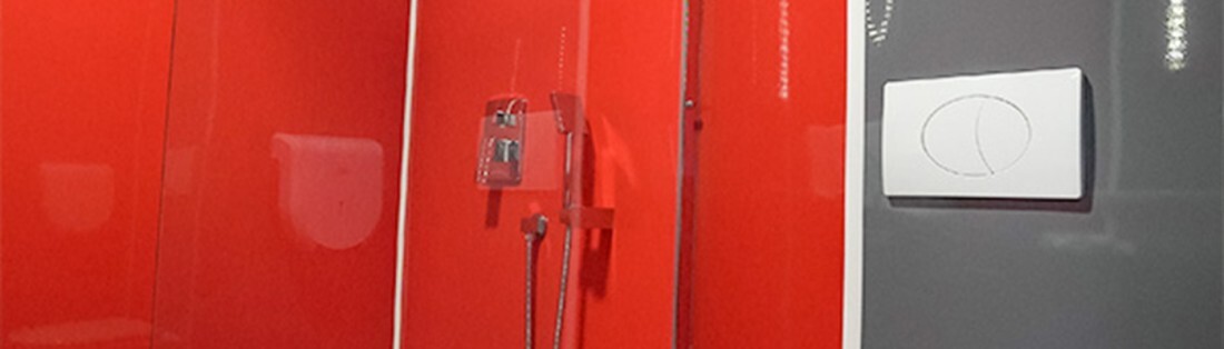 douche rénovée avec plaques pvc
