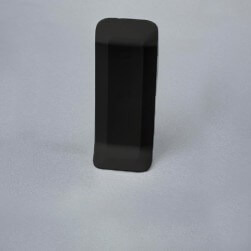 Connecteur noir pour plinthe adhésive étanche à lèvres souples