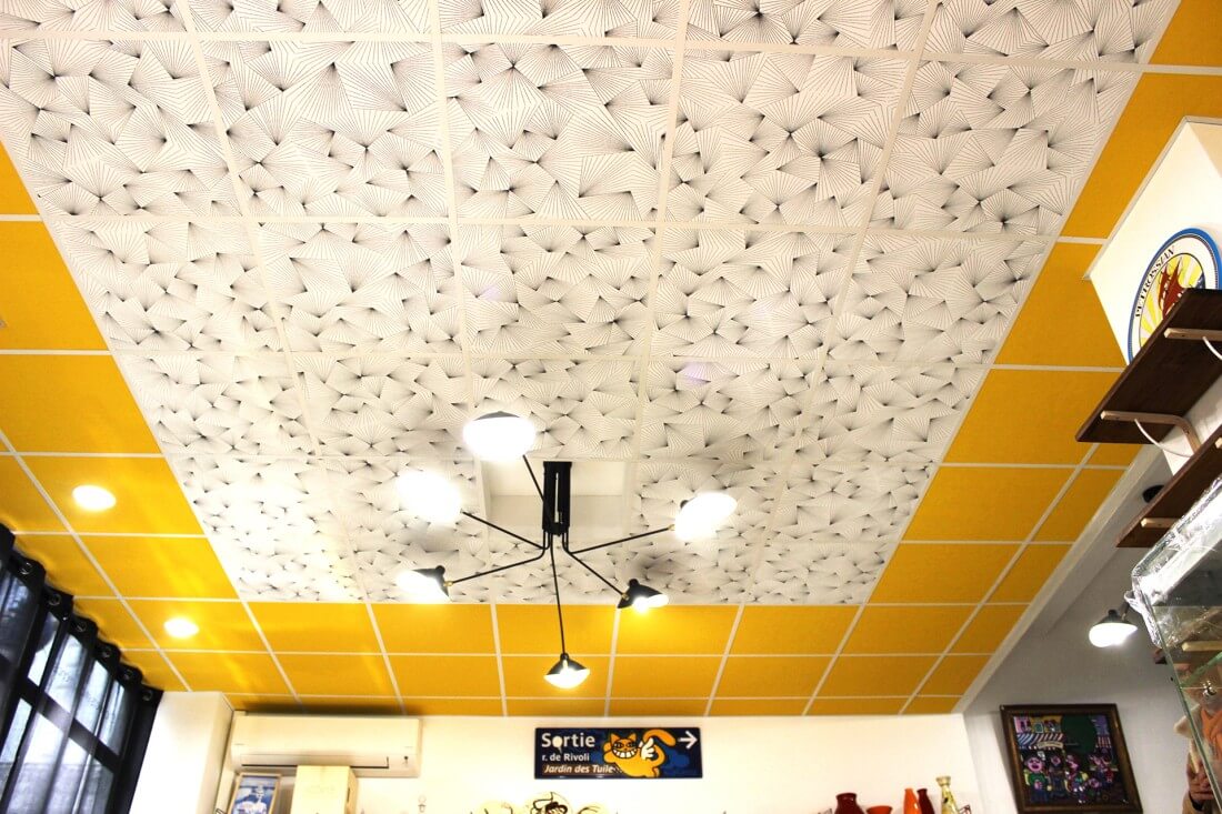 Dalle faux plafond 600 X 600 blanche motif Ombelle Ardoise