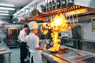 Maîtrise du risque d'incendie en cuisine professionnelle