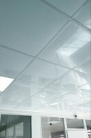 laboratoire mis aux normes HACCP avec dalles PVC blanches