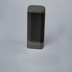 Connecteur gris foncé pour plinthe adhésive étanche à lèvres souples