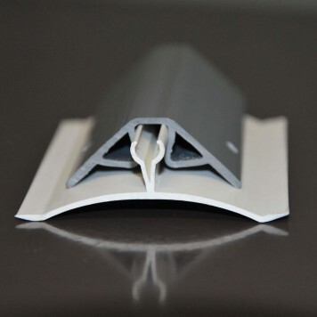 Anglerond-profilés-mâle_femelle-mise-en-situation-avec-support