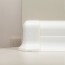 embout gauche pour plinthe blanche PVC monté