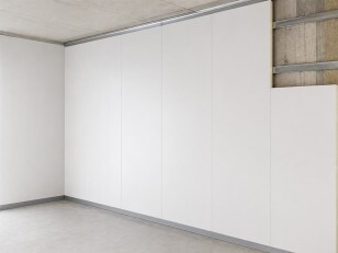 Pose de panneaux sandwich pour doublage