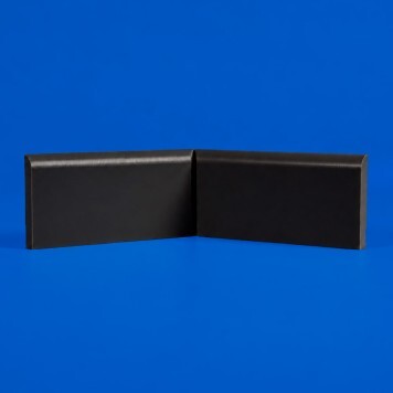 Angle interne pour plinthe Polyéthylène noire face