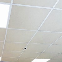 Dalles de faux plafond coloris blanc/beige "calcaire"