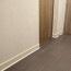 pose de plinthes adhésives blanches