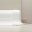 Embout droit blanc pour plinthe PVC monté