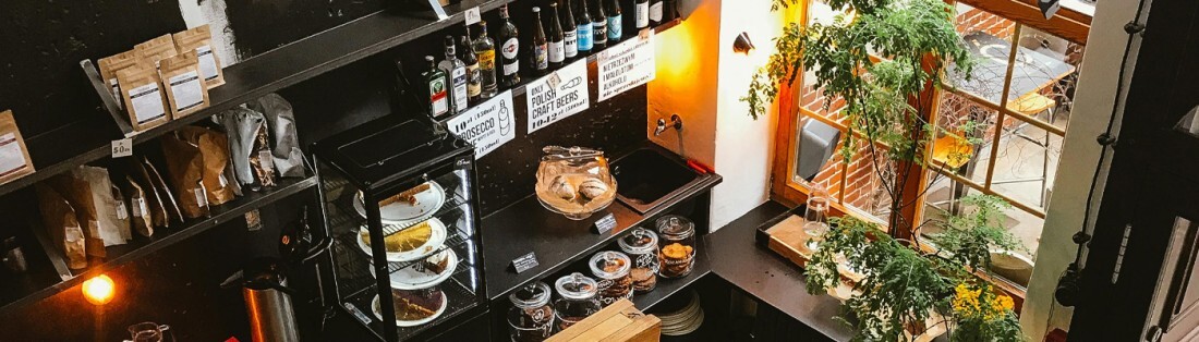 intérieur d'un café