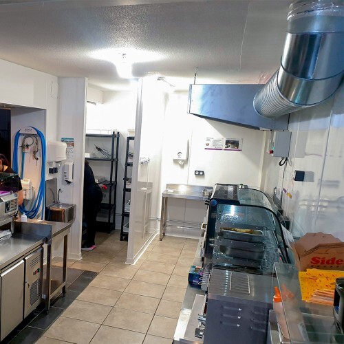 Rénovation des panneaux sandwichs d'une dark kitchen