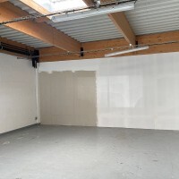 Entrepôt avant rénovation en cuisine professionnelle