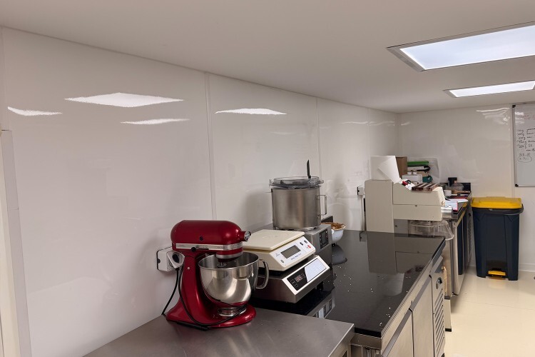 Laboratoire de chocolaterie rénové 6