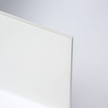 Plaque PVC blanche 5 mm rigide et brillante vue sur la tranche