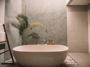 salle de bain aménagée tropical