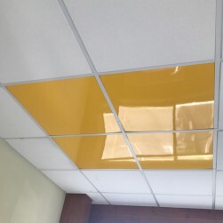Dalle faux plafond 600 X 600 jaune 3 mm brillante lavable