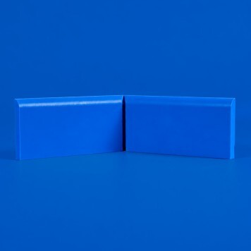 Angle interne pour plinthe Polyéthylène bleue face a